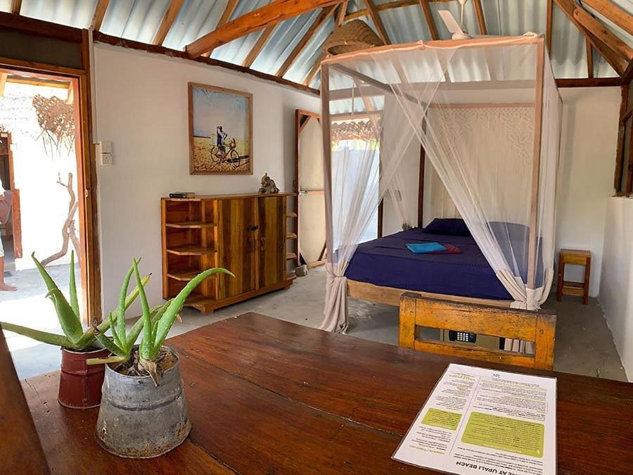 Upali Beach Surf Resort & Cafe 아루감 베이 외부 사진